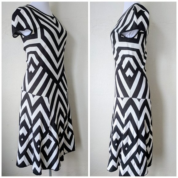 ECI Black White Geometric Knit Short Sleeve Dress - Picture 6 of 7